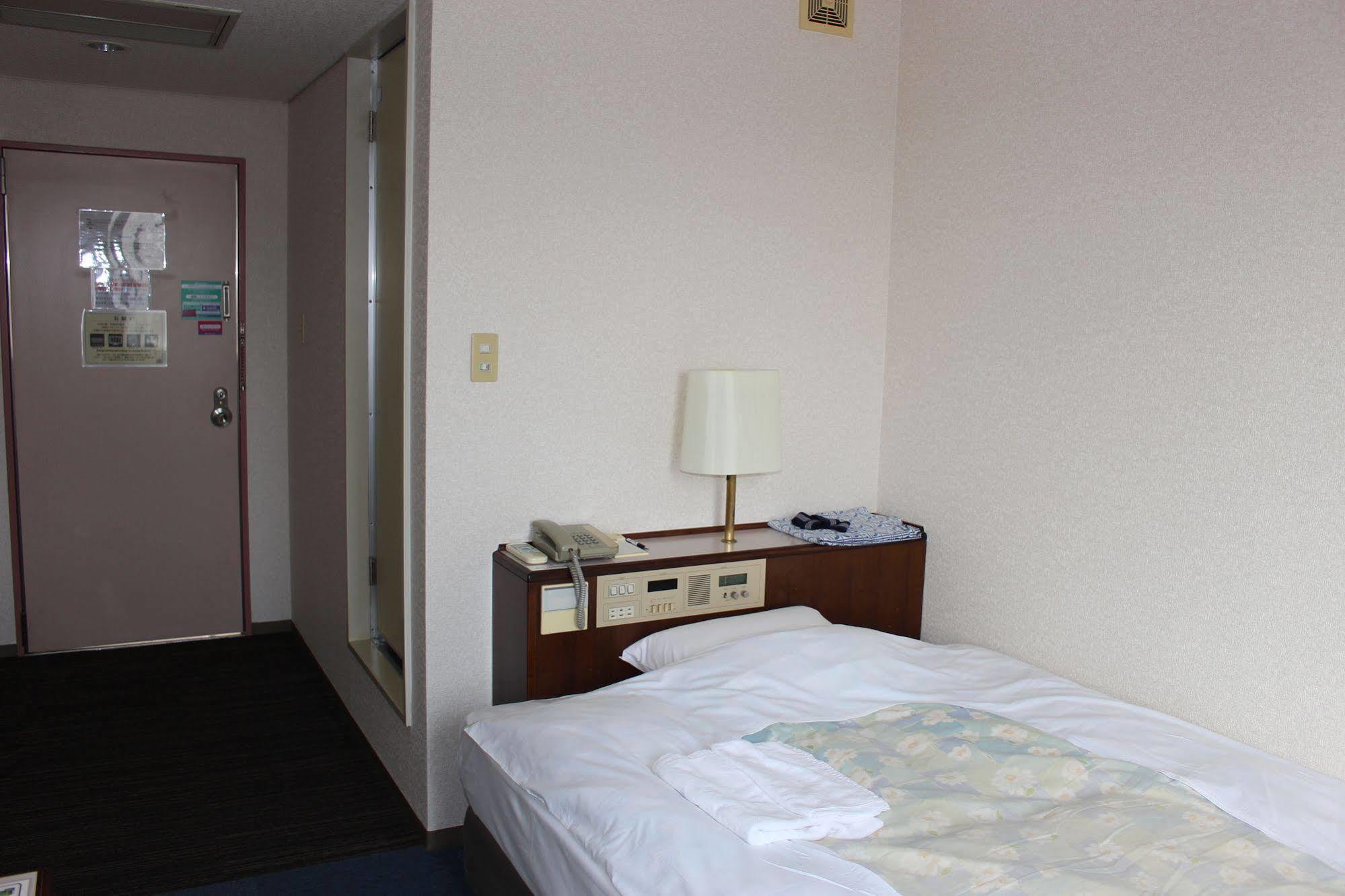 Hotel Higashihiroshima Hills Saijo Esterno foto