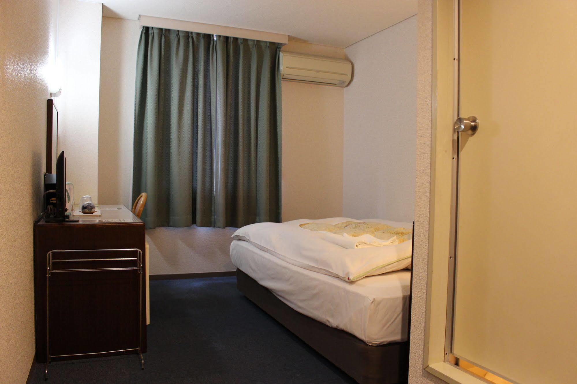 Hotel Higashihiroshima Hills Saijo Esterno foto